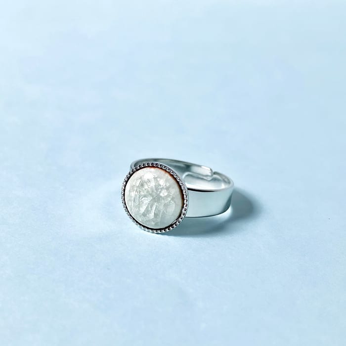陶器がきらめくリング Frozen white